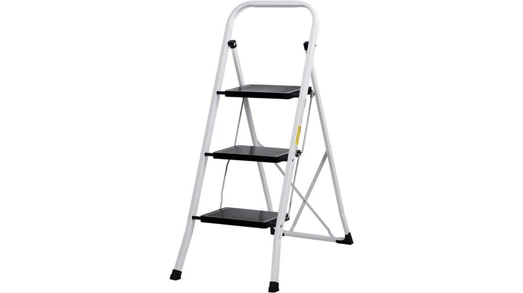 folding steel ladder with anti slip pedal