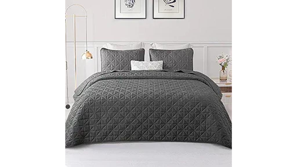luxurious geometric quilt bedding